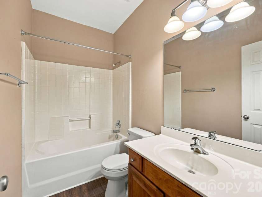 17625 Harbor Walk Drive, Cornelius, NC 28031.  MLS# CAR4430136, YatesRealty ID 56037. 