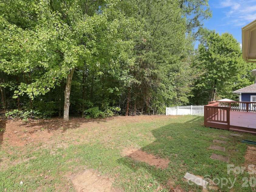 17625 Harbor Walk Drive, Cornelius, NC 28031.  MLS# CAR4430136, YatesRealty ID 56037. 