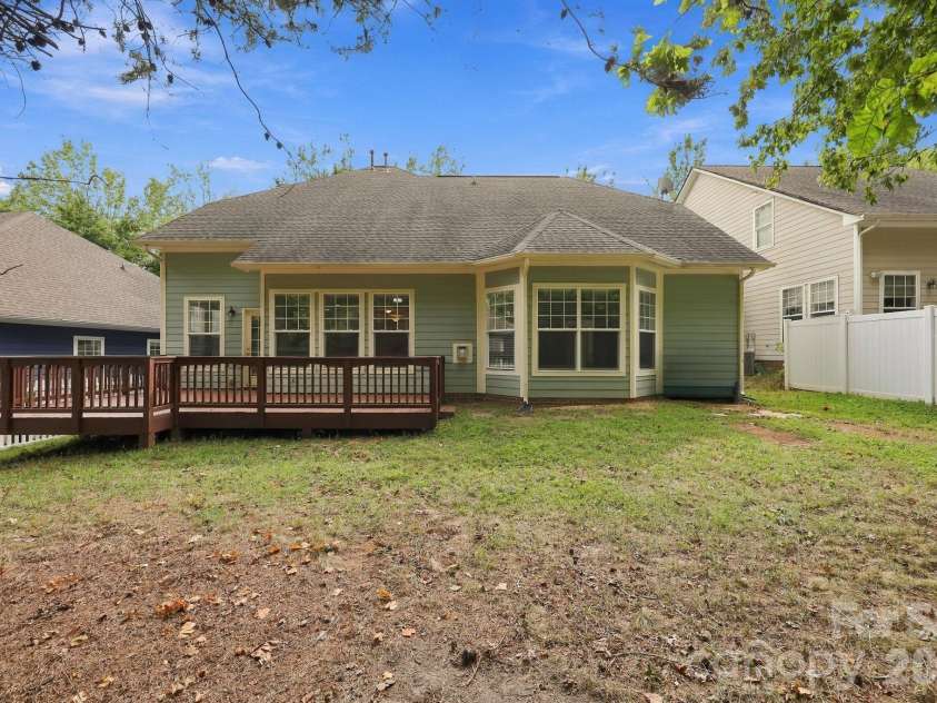 17625 Harbor Walk Drive, Cornelius, NC 28031.  MLS# CAR4430136, YatesRealty ID 56037. 