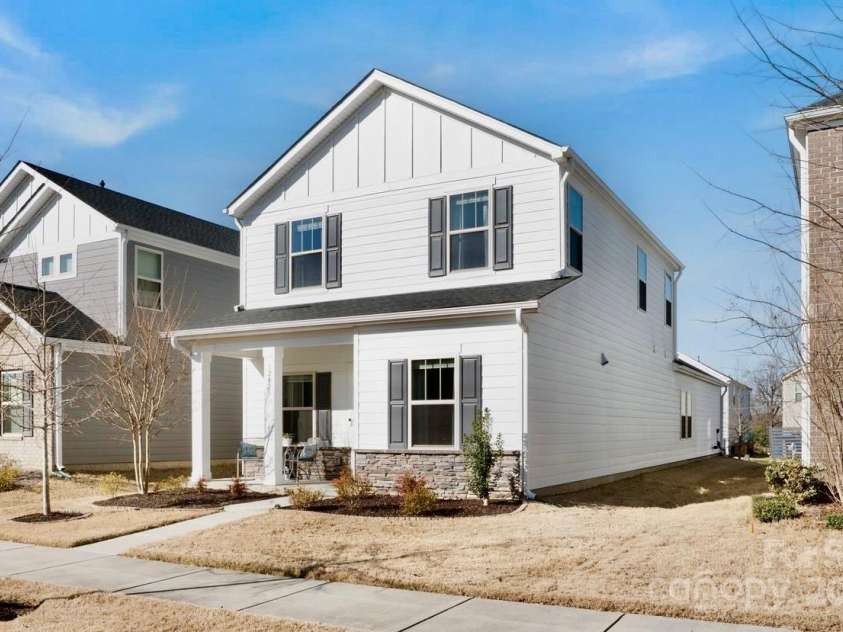 12425 Larue Lane, Huntersville, NC 28078.  MLS# CAR4231476, YatesRealty ID 5604. 