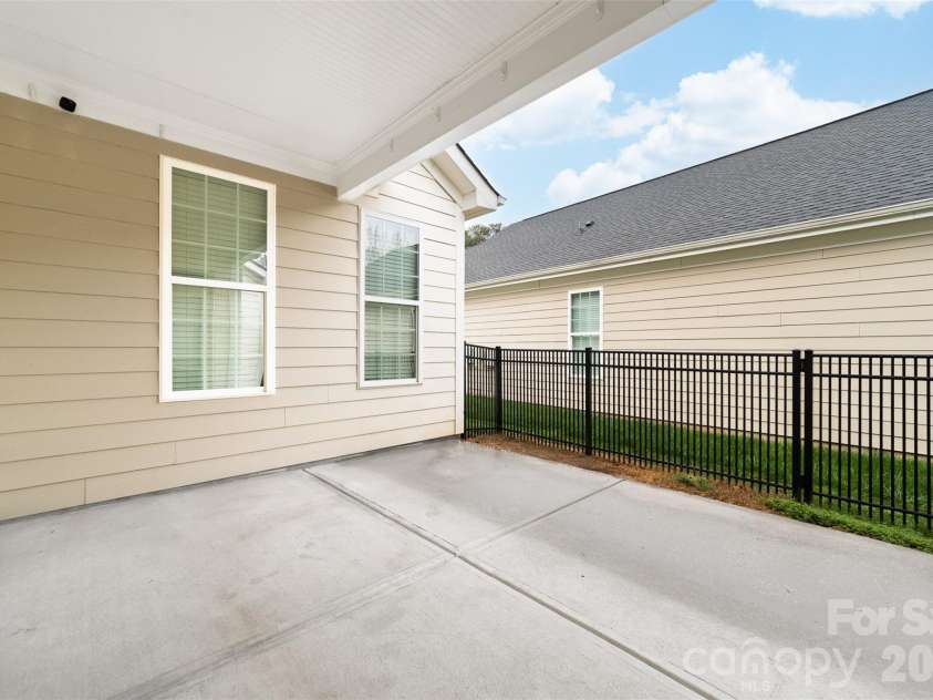 1324 Assembly Street, Belmont, NC 28012.  MLS# CAR4342801, YatesRealty ID 5604. 