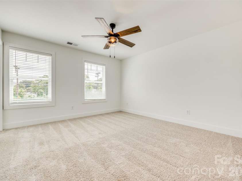 2336 West Boulevard, Charlotte, NC 28208.  MLS# CAR4433409, YatesRealty ID 56044. 