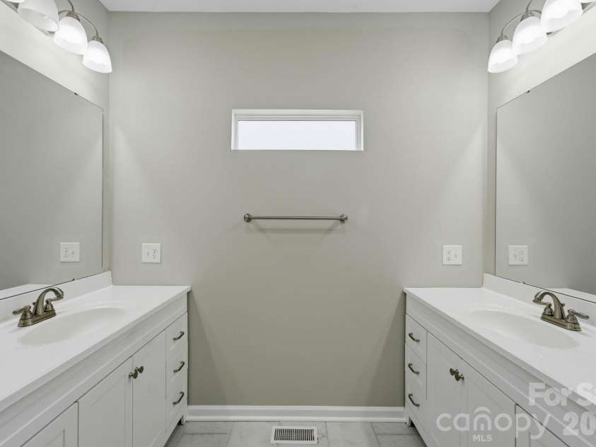 7667 Sarah Drive, Denver, NC 28037.  MLS# CAR4433380, YatesRealty ID 56045. 