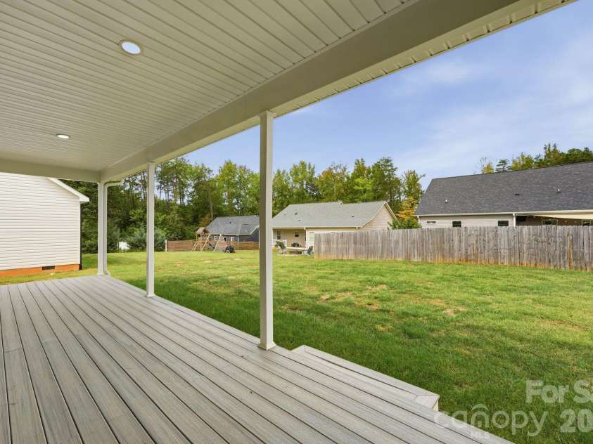 7667 Sarah Drive, Denver, NC 28037.  MLS# CAR4433380, YatesRealty ID 56045. 