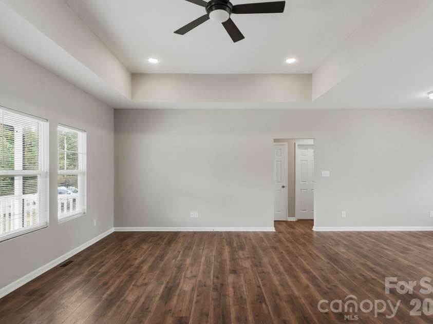 7659 Sarah Drive, Denver, NC 28037.  MLS# CAR4433456, YatesRealty ID 56046. 