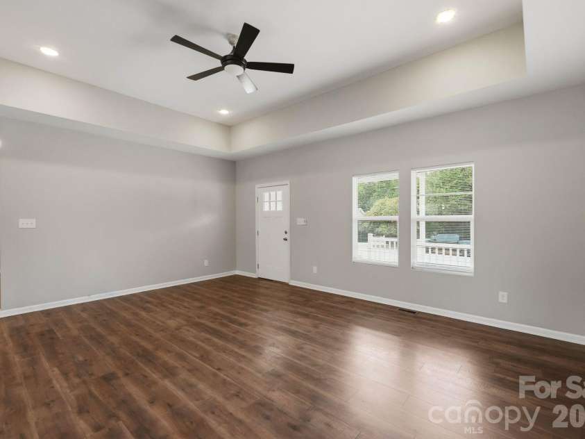 7659 Sarah Drive, Denver, NC 28037.  MLS# CAR4433456, YatesRealty ID 56046. 