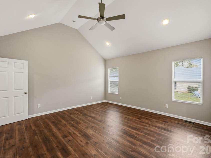 7659 Sarah Drive, Denver, NC 28037.  MLS# CAR4433456, YatesRealty ID 56046. 