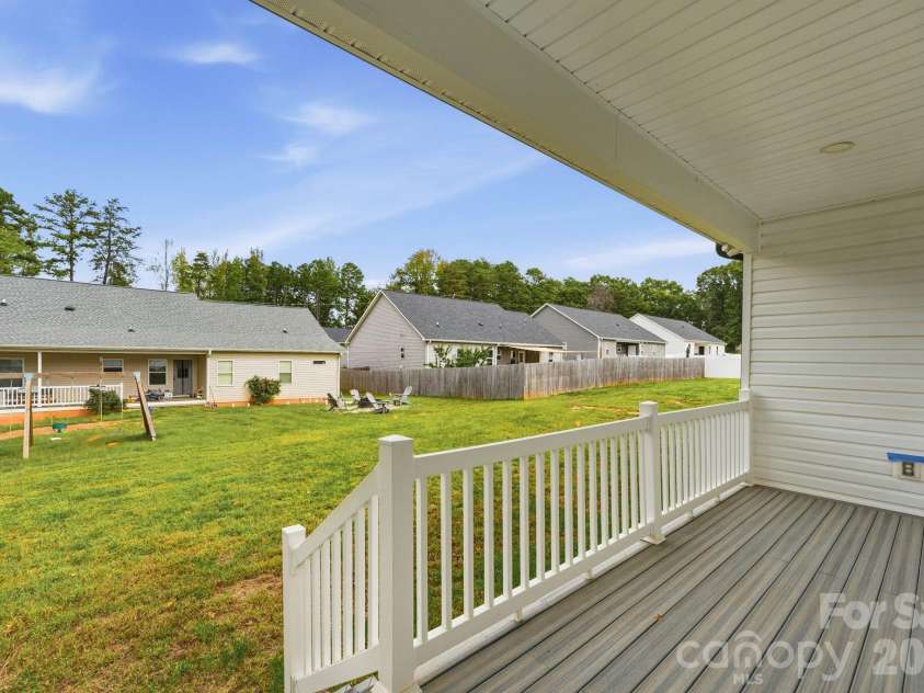 7659 Sarah Drive, Denver, NC 28037.  MLS# CAR4433456, YatesRealty ID 56046. 