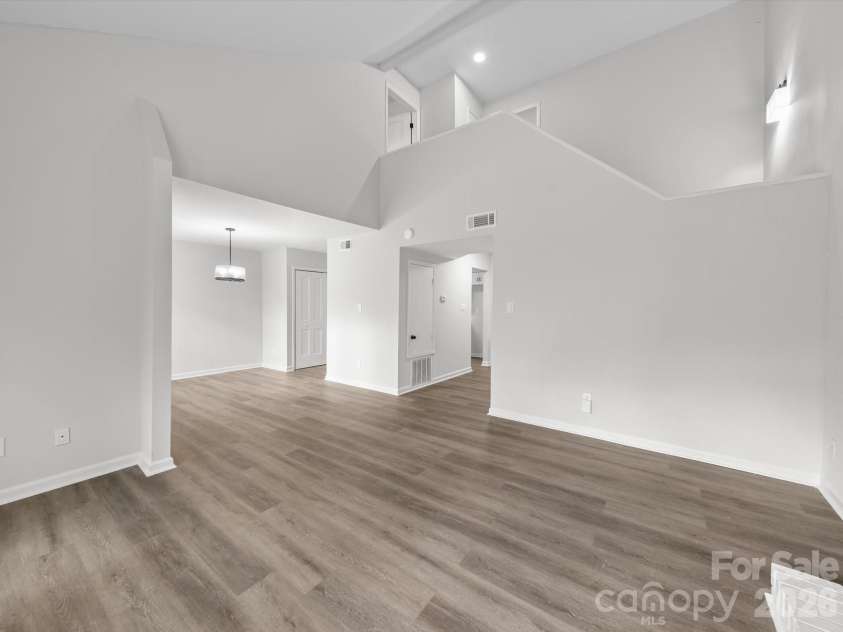 11222 Carmel Chace Drive, Charlotte, NC 28226.  MLS# CAR4424179, YatesRealty ID 56048. 