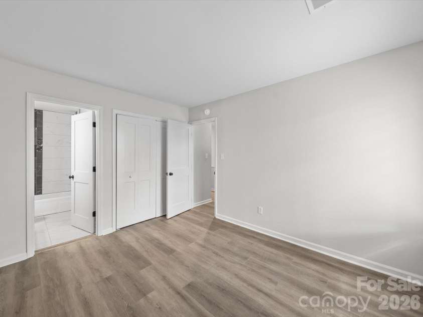 11222 Carmel Chace Drive, Charlotte, NC 28226.  MLS# CAR4424179, YatesRealty ID 56048. 