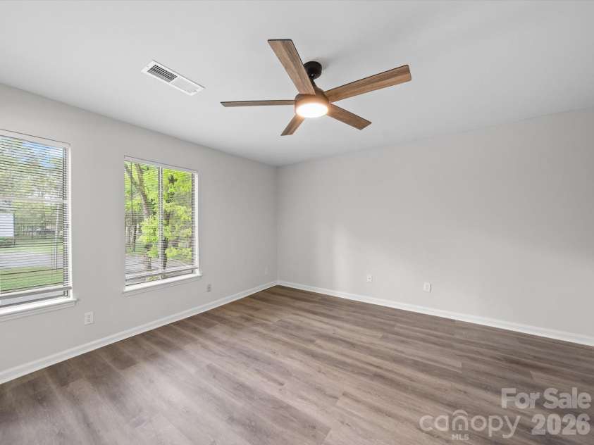 11222 Carmel Chace Drive, Charlotte, NC 28226.  MLS# CAR4424179, YatesRealty ID 56048. 