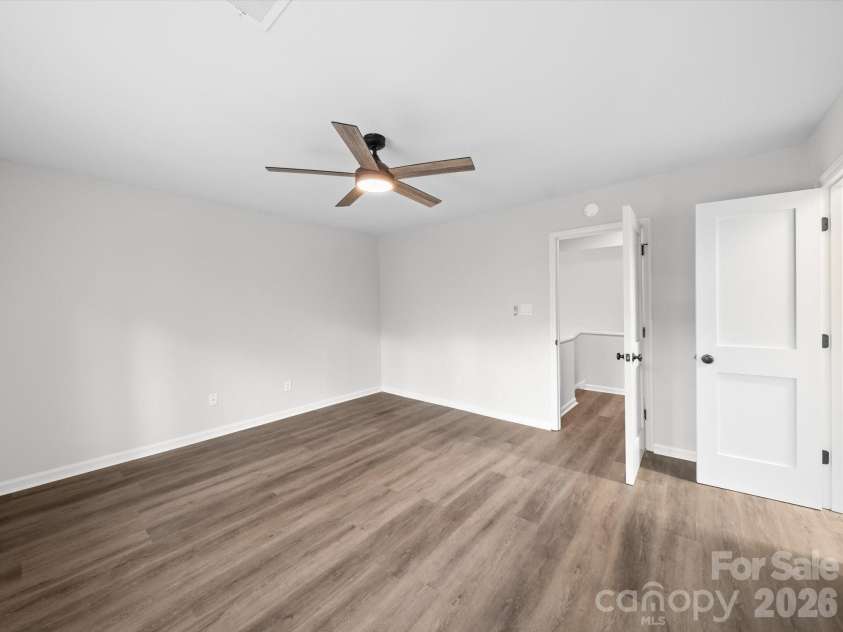 11222 Carmel Chace Drive, Charlotte, NC 28226.  MLS# CAR4424179, YatesRealty ID 56048. 