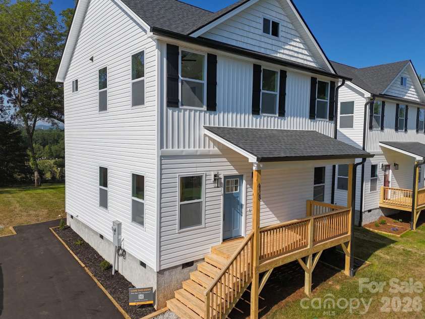 428 Hazel Mill Road, Asheville, NC 28806.  MLS# CAR4341006, YatesRealty ID 5605. 