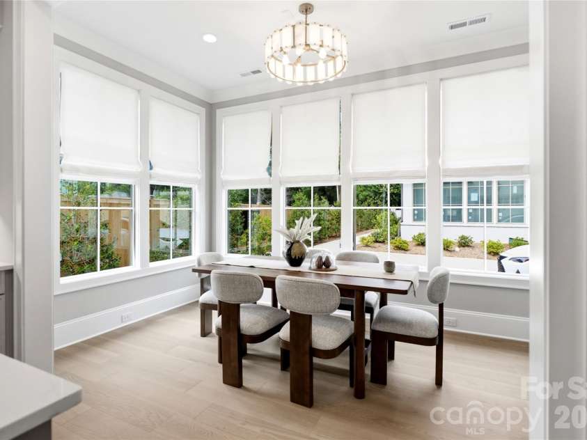 1636 Ferncliff Road, Charlotte, NC 28211.  MLS# CAR4433465, YatesRealty ID 56055. 