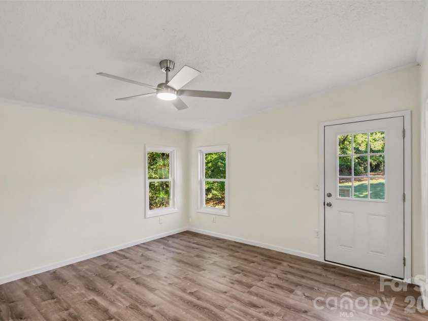 3560 New Potato Drive, Kannapolis, NC 28083.  MLS# CAR4431735, YatesRealty ID 56056. Primary Bedroom