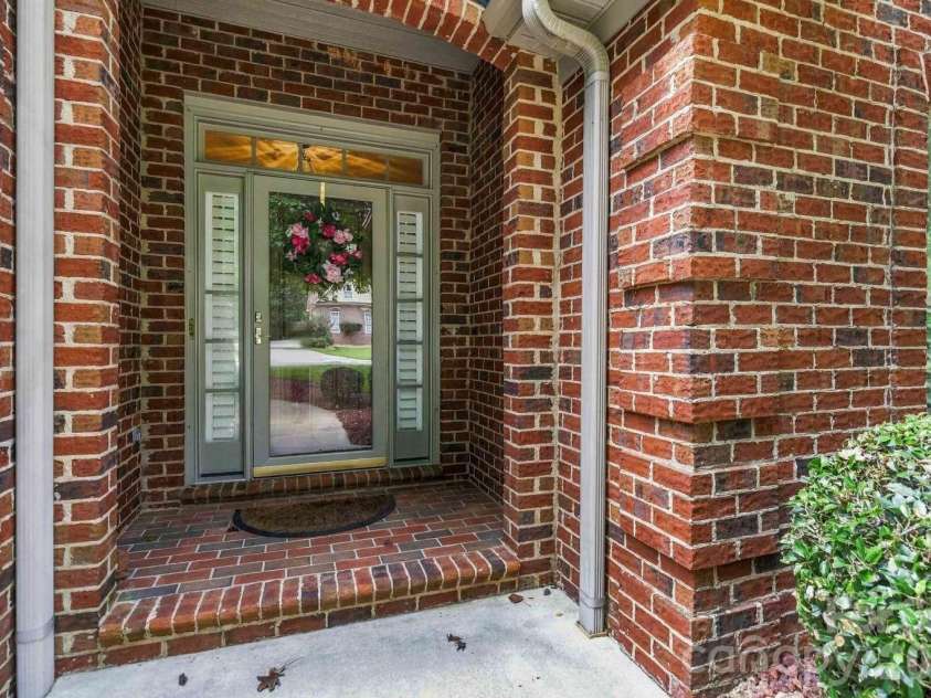 1106 Westlake Drive, Kannapolis, NC 28081.  MLS# CAR4433032, YatesRealty ID 56057. 