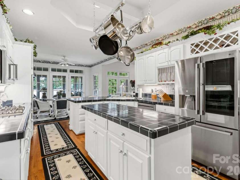 1106 Westlake Drive, Kannapolis, NC 28081.  MLS# CAR4433032, YatesRealty ID 56057. 