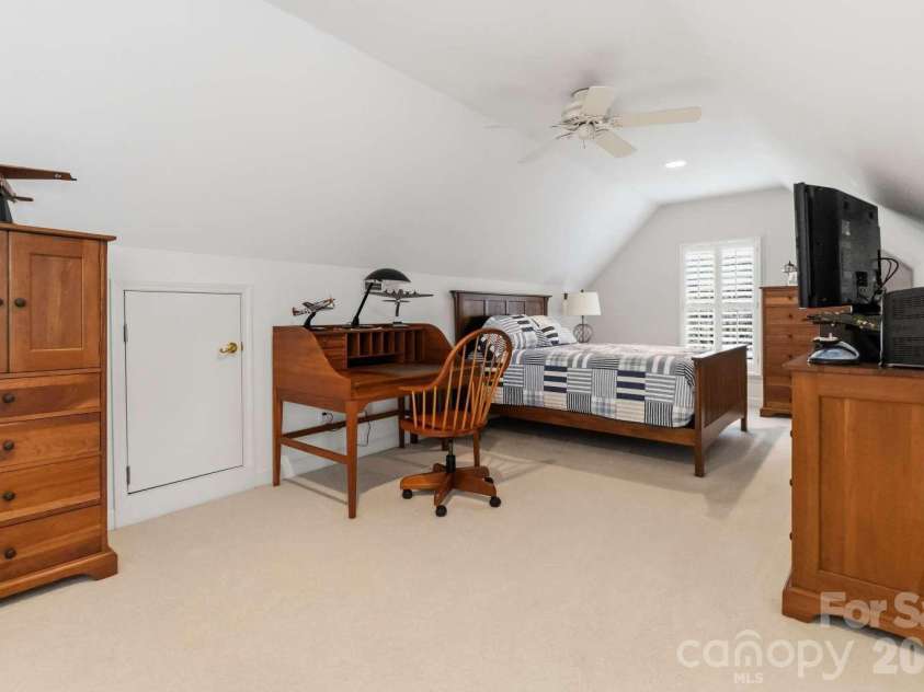1106 Westlake Drive, Kannapolis, NC 28081.  MLS# CAR4433032, YatesRealty ID 56057. 
