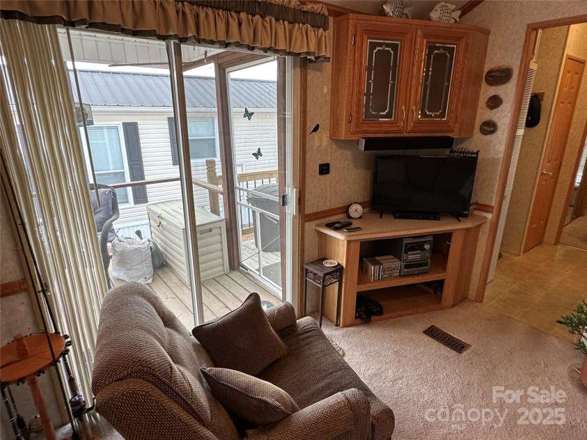 171 Grand View Drive, New London, NC 28127.  MLS# CAR4243912, YatesRealty ID 5606. 