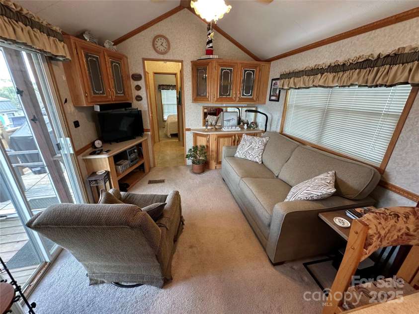 171 Grand View Drive, New London, NC 28127.  MLS# CAR4243912, YatesRealty ID 5606. 