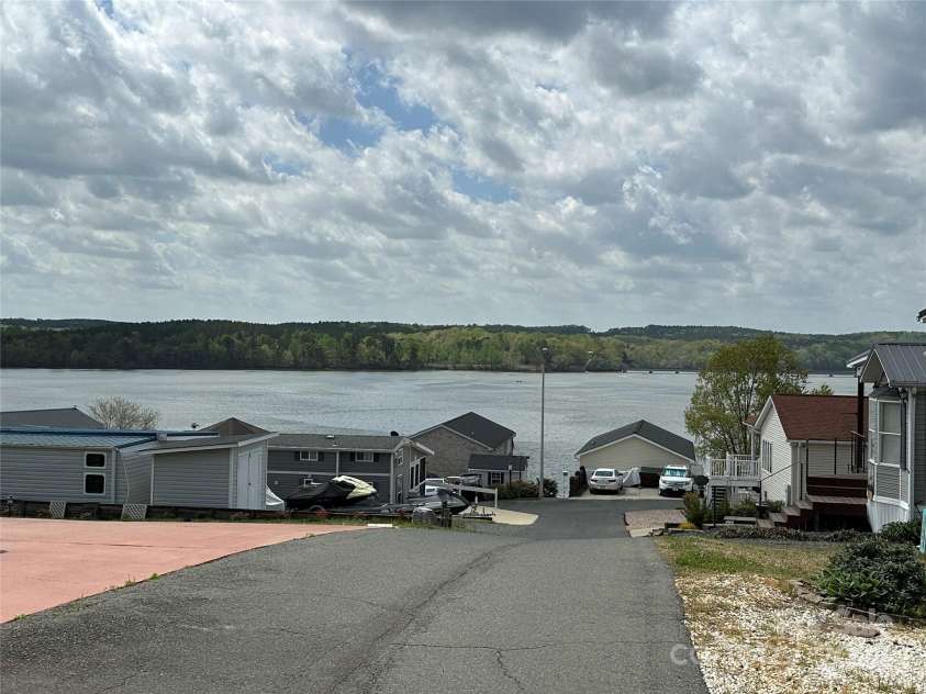 171 Grand View Drive, New London, NC 28127.  MLS# CAR4243912, YatesRealty ID 5606. 