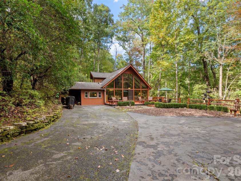 239 Cheulah Road, Brevard, NC 28712.  MLS# CAR4428226, YatesRealty ID 56061. 