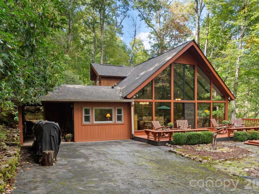 239 Cheulah Road, Brevard, NC 28712.  MLS# CAR4428226, YatesRealty ID 56061. 