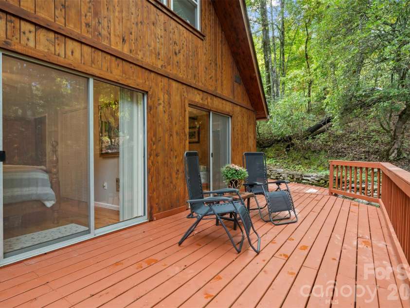 239 Cheulah Road, Brevard, NC 28712.  MLS# CAR4428226, YatesRealty ID 56061. 
