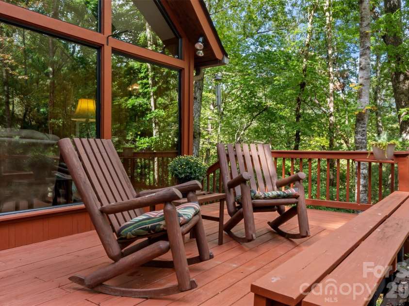 239 Cheulah Road, Brevard, NC 28712.  MLS# CAR4428226, YatesRealty ID 56061. 