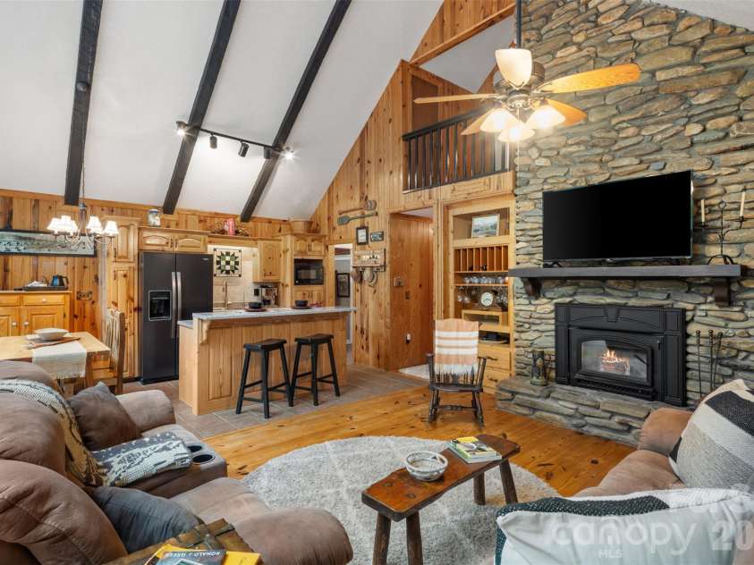 239 Cheulah Road, Brevard, NC 28712.  MLS# CAR4428226, YatesRealty ID 56061. 