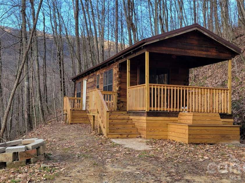 340 Wayah Zooshuga Road, Maggie Valley, NC 28751.  MLS# CAR4432934, YatesRealty ID 56062. 