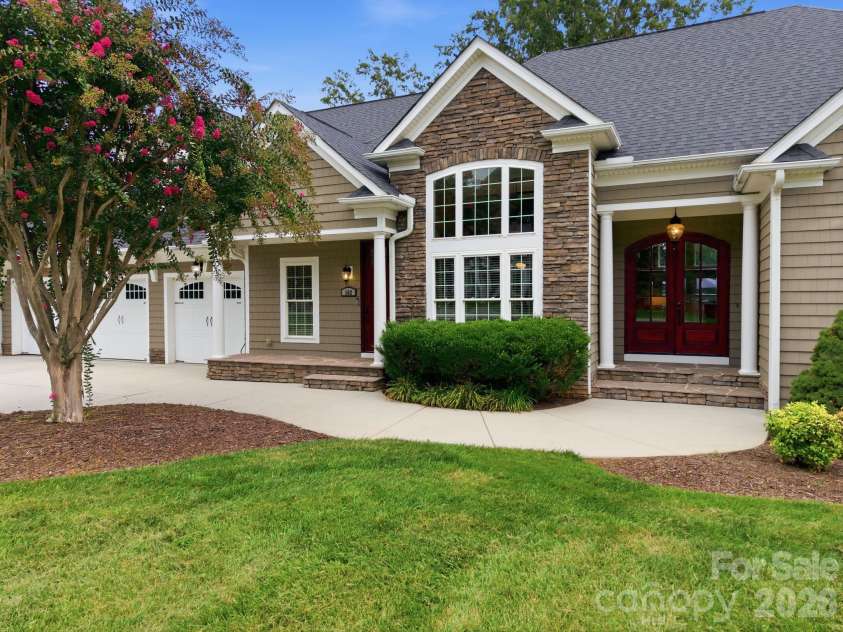 162 Sagemore Road, Mooresville, NC 28117.  MLS# CAR4433487, YatesRealty ID 56063. 