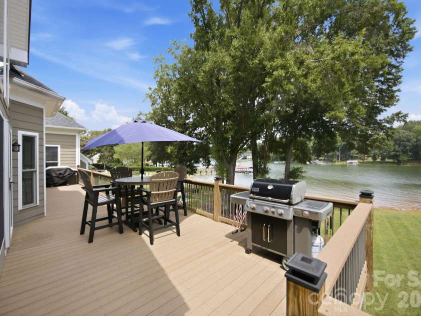 162 Sagemore Road, Mooresville, NC 28117.  MLS# CAR4433487, YatesRealty ID 56063. 