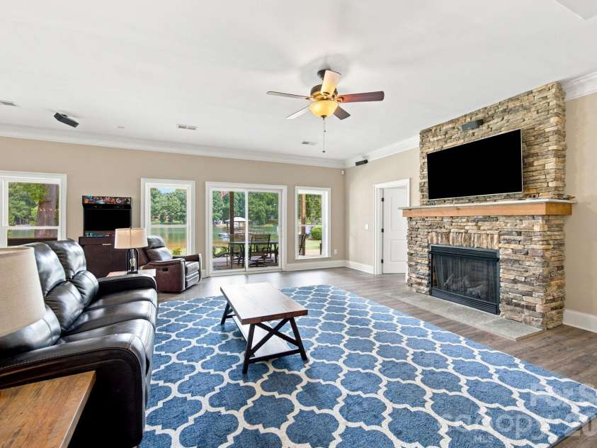 162 Sagemore Road, Mooresville, NC 28117.  MLS# CAR4433487, YatesRealty ID 56063. 