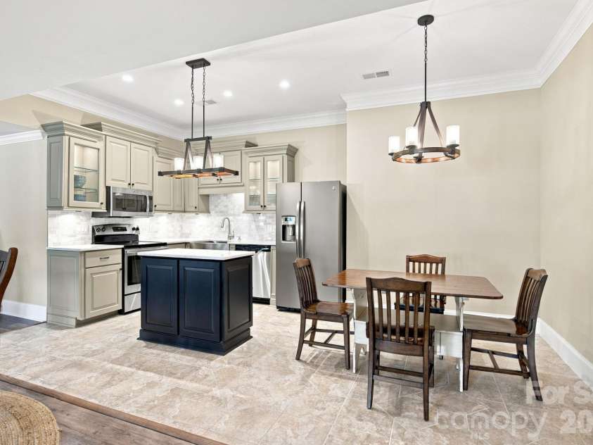 162 Sagemore Road, Mooresville, NC 28117.  MLS# CAR4433487, YatesRealty ID 56063. 