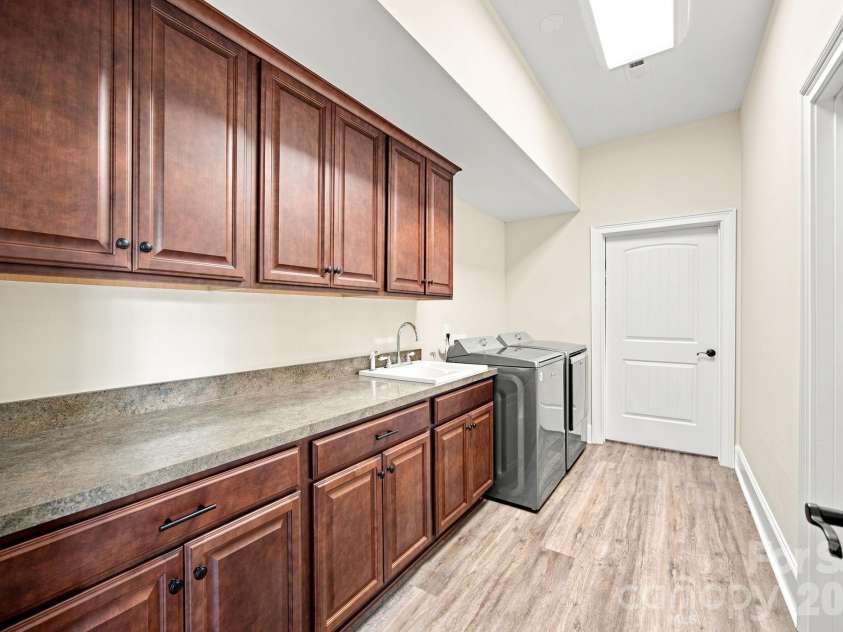 162 Sagemore Road, Mooresville, NC 28117.  MLS# CAR4433487, YatesRealty ID 56063. 