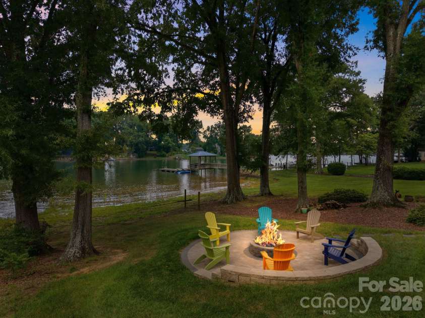162 Sagemore Road, Mooresville, NC 28117.  MLS# CAR4433487, YatesRealty ID 56063. 