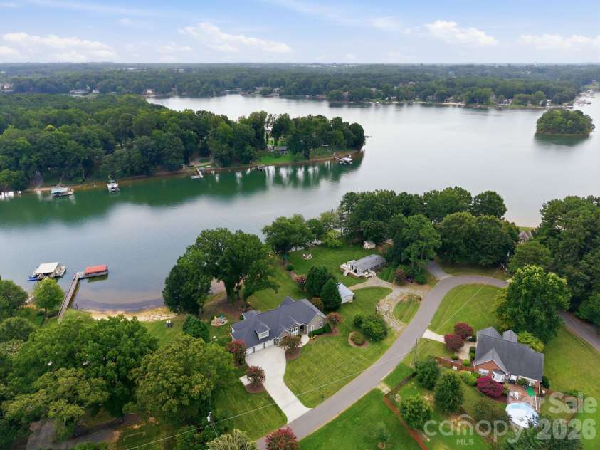 162 Sagemore Road, Mooresville, NC 28117.  MLS# CAR4433487, YatesRealty ID 56063. 