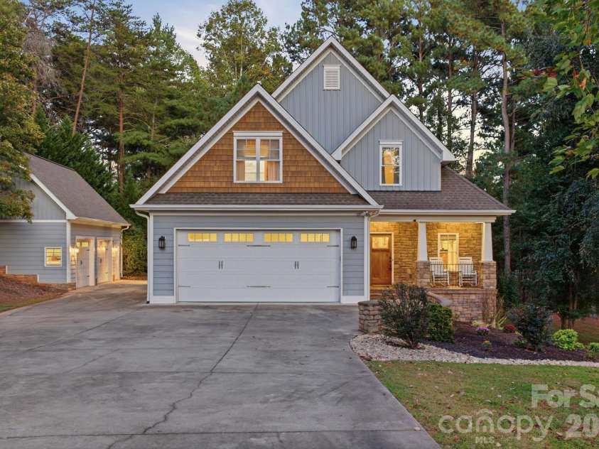 5596 Bridgewater Drive, Granite Falls, NC 28630.  MLS# CAR4430004, YatesRealty ID 56066. 