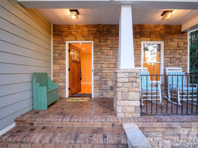 5596 Bridgewater Drive, Granite Falls, NC 28630.  MLS# CAR4430004, YatesRealty ID 56066. 