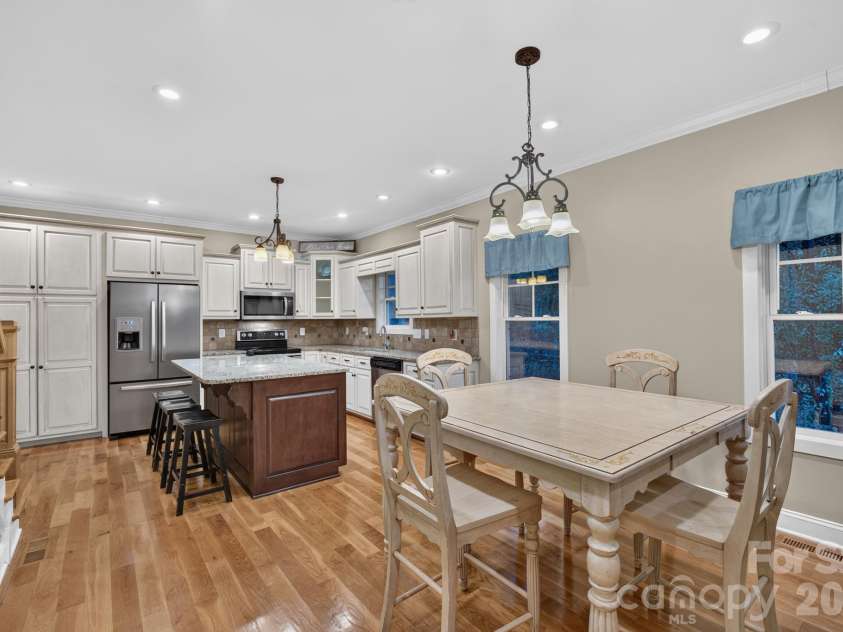 5596 Bridgewater Drive, Granite Falls, NC 28630.  MLS# CAR4430004, YatesRealty ID 56066. 