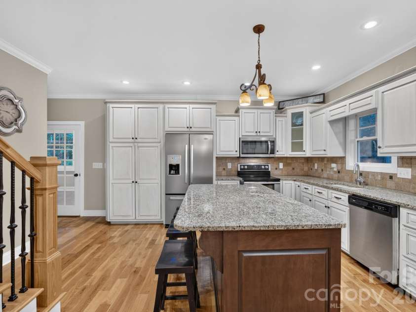 5596 Bridgewater Drive, Granite Falls, NC 28630.  MLS# CAR4430004, YatesRealty ID 56066. 