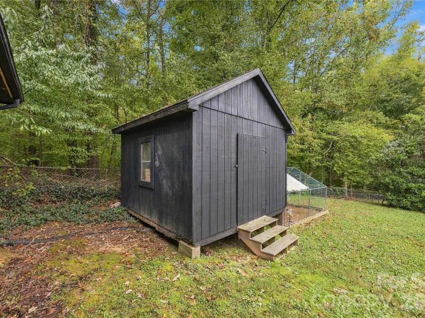 4721 Can Do Court, Gastonia, NC 28056.  MLS# CAR4433475, YatesRealty ID 56067. 