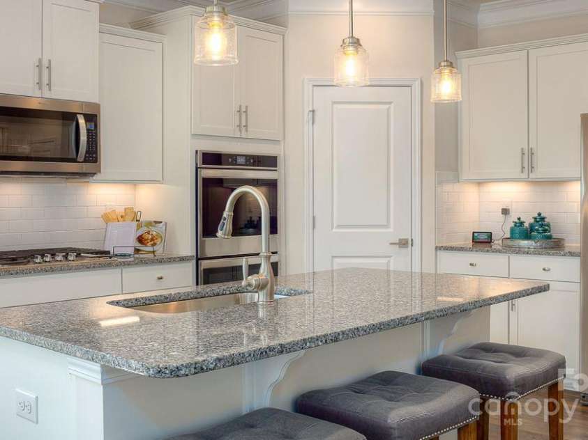 9 Thornberry Road, Hendersonville, NC 28792.  MLS# CAR4242620, YatesRealty ID 5607. Photos are representative