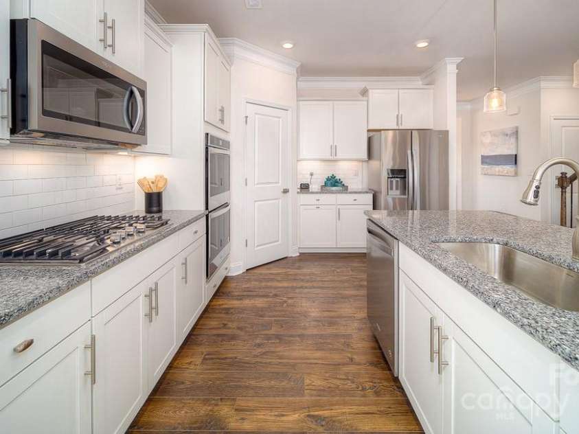 9 Thornberry Road, Hendersonville, NC 28792.  MLS# CAR4242620, YatesRealty ID 5607. Photos are representative