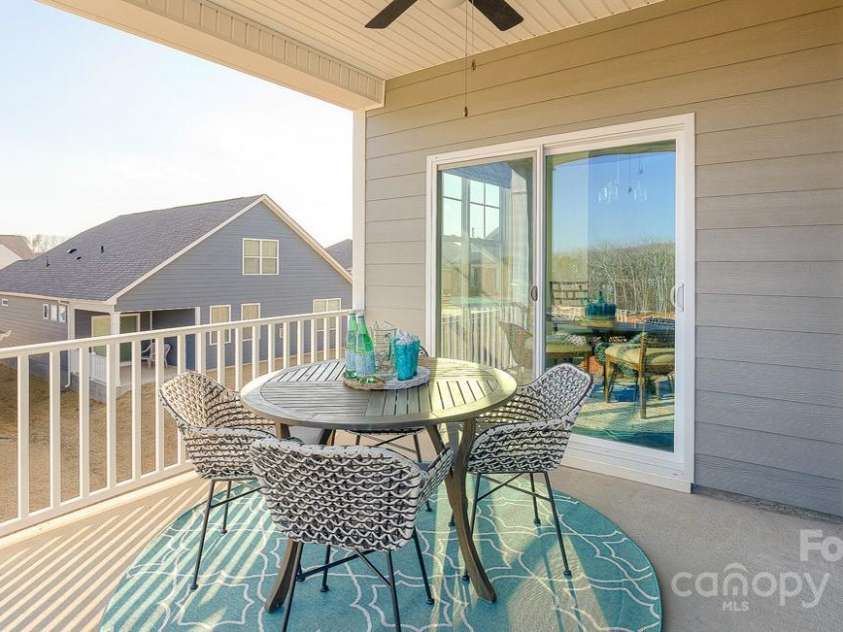 9 Thornberry Road, Hendersonville, NC 28792.  MLS# CAR4242620, YatesRealty ID 5607. Photos are representative