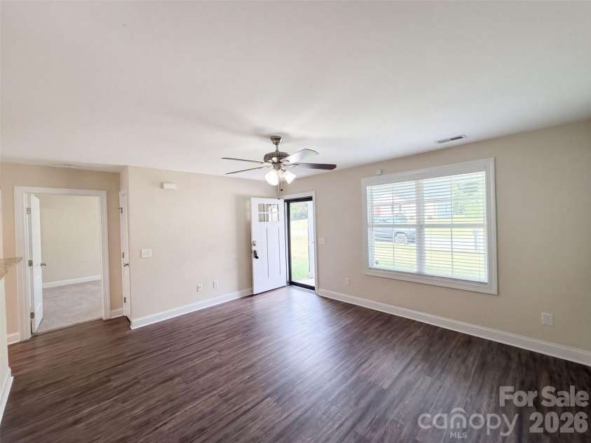 335 Odell Drive, Concord, NC 28025.  MLS# CAR4433505, YatesRealty ID 56072. 