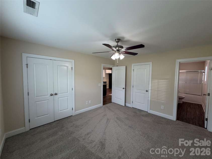 335 Odell Drive, Concord, NC 28025.  MLS# CAR4433505, YatesRealty ID 56072. 