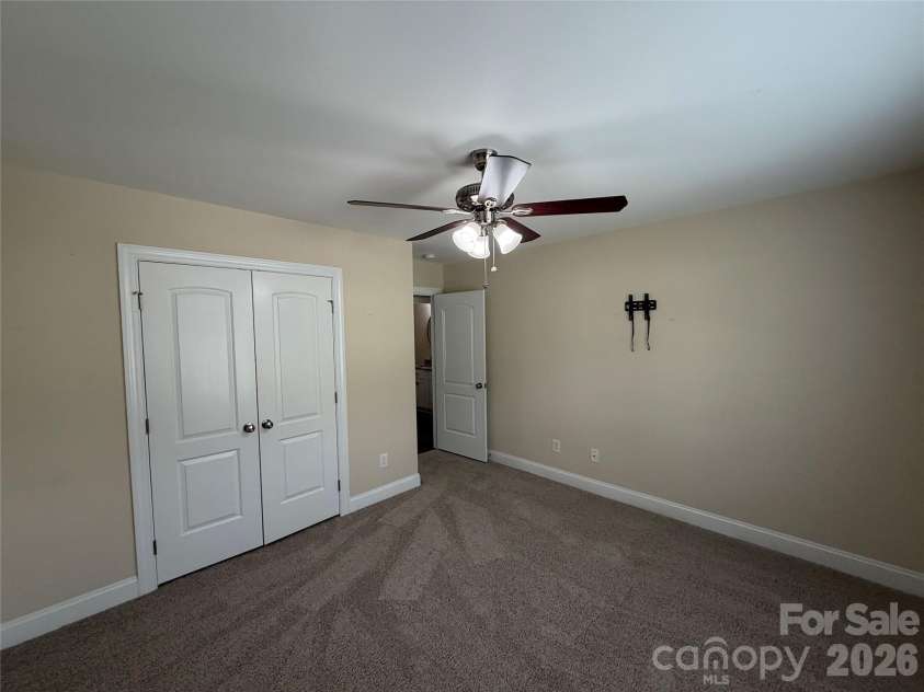 335 Odell Drive, Concord, NC 28025.  MLS# CAR4433505, YatesRealty ID 56072. 