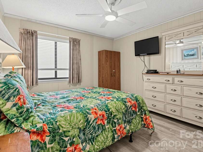 6000 Ocean Boulevard, North Myrtle Beach, SC 29582.  MLS# CAR4432291, YatesRealty ID 56074. 